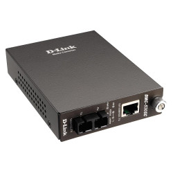 D-Link DMC-530SC Медиаконвертер с 1 портом 10/100Base-TX и 1 портом 100Base-FX с разъемом SC для одномодового оптического кабеля (до 30 км)