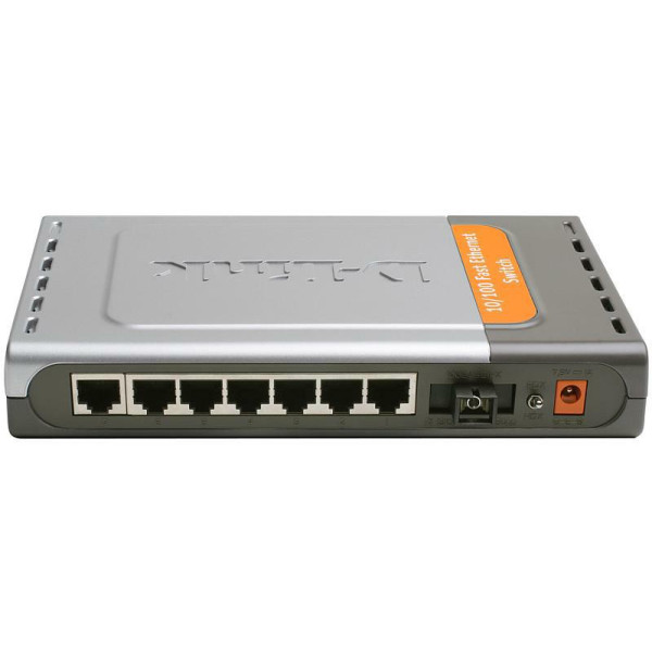 D-Link DES-1008FR/PRO Неуправляемый коммутатор с 7 портами 10/100Base-TX, 1 портом 100Base-FX