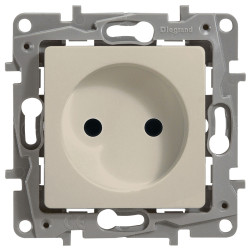 LEGRAND 672320 Модуль розетки 2К, 10AX, с винтовыми зажимами, немецкий стандарт, слоновая кость, ETIKA
