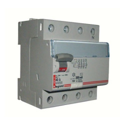 LEGRAND 411745 Дифференциальный выключатель, серия DX3, 40A, 300mA(S), 4-полюсный, тип АС