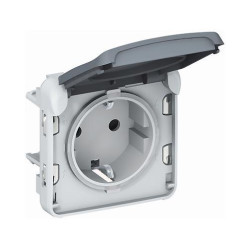 LEGRAND 069571 Модуль розетки 2К+3, с винтовыми зажимами, с лицевой панелью (для установки в коробки накл. монтажа), Plexo