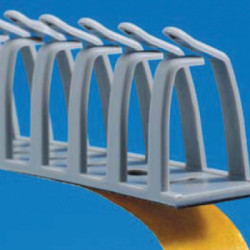 DKC / ДКС 02182 Миниканал перфорированный, самоклеящийся DN-AM 32x38,5/43 мм ( 0.5 м)