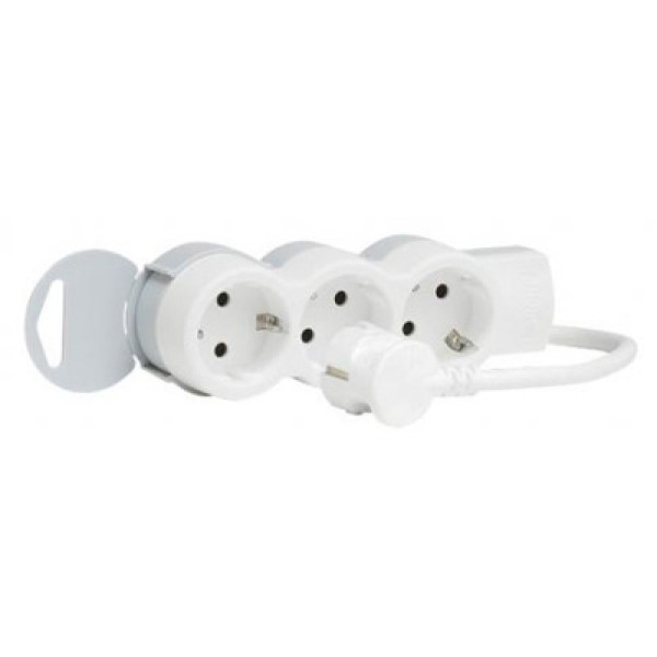 LEGRAND 695001 Удлинитель, 3 розетки, 16А, ультраплоский, фиксируемый, шнур 1.5м, серия стандарт
