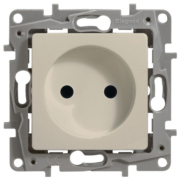 LEGRAND 672320 Модуль розетки 2К, 10AX, с винтовыми зажимами, немецкий стандарт, слоновая кость, ETIKA